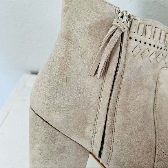 Rebecca Minkoff Ilan Suede Fringe Nude Tan Bootie 8.5 - Picture 9 of 11